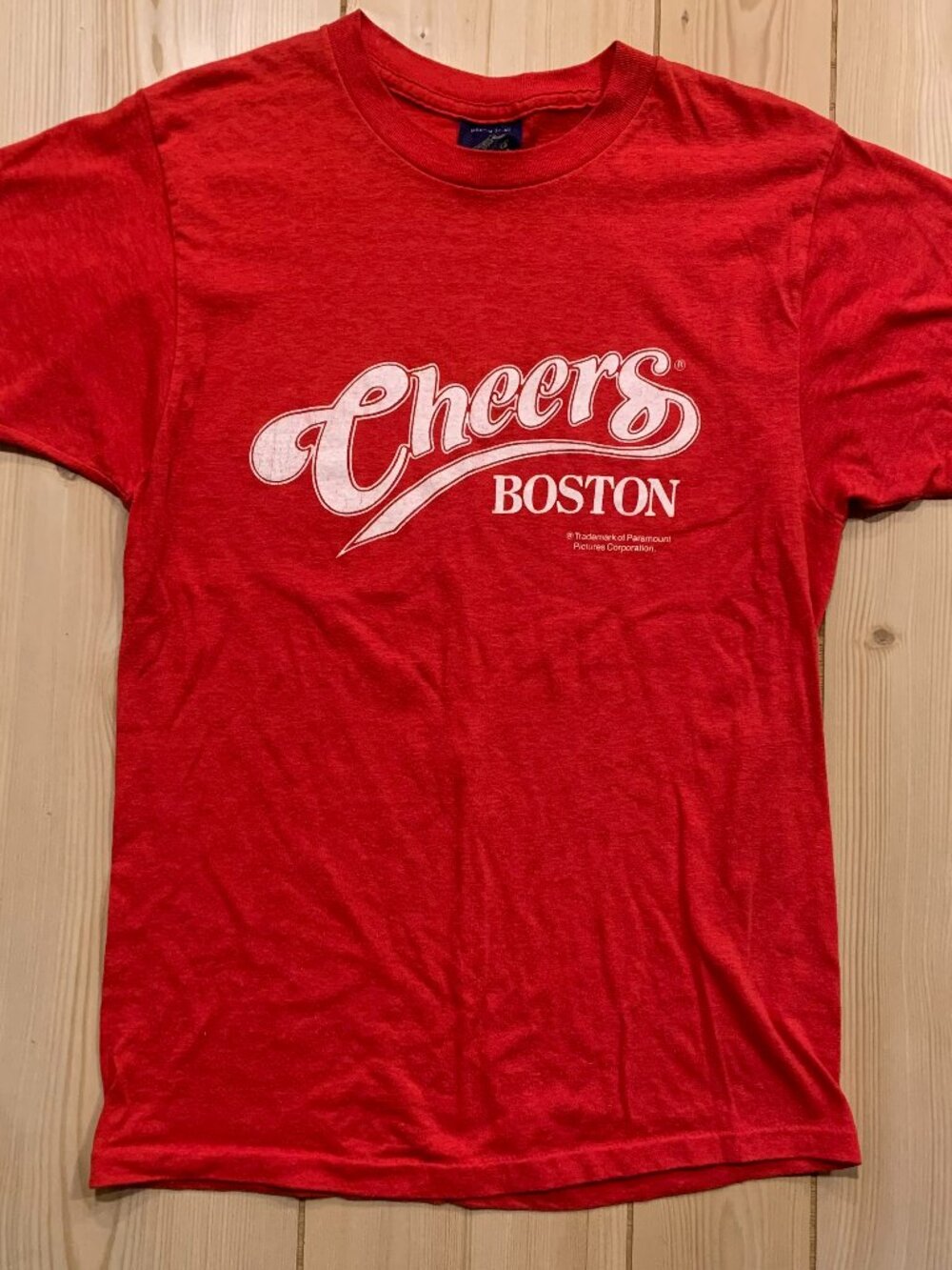 Vintage Sneakers 80s Single Stitch Cheers Boston Massachusetts T-Shirt M